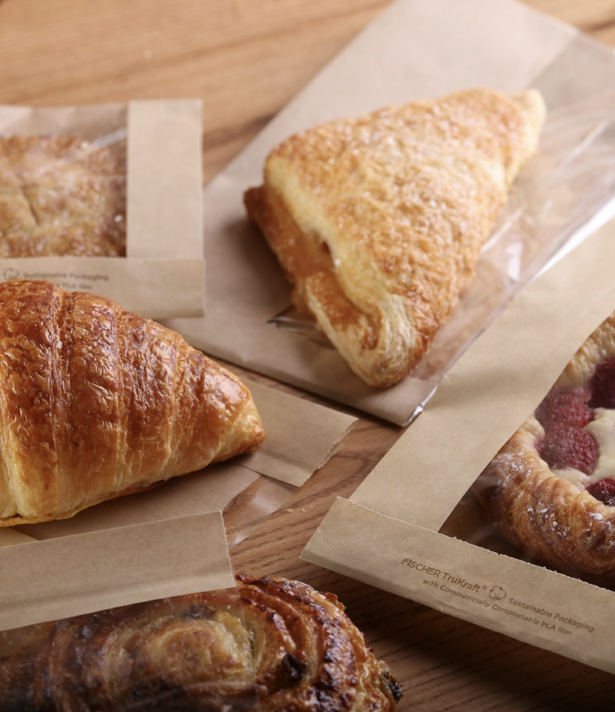 Paper pastry service bags